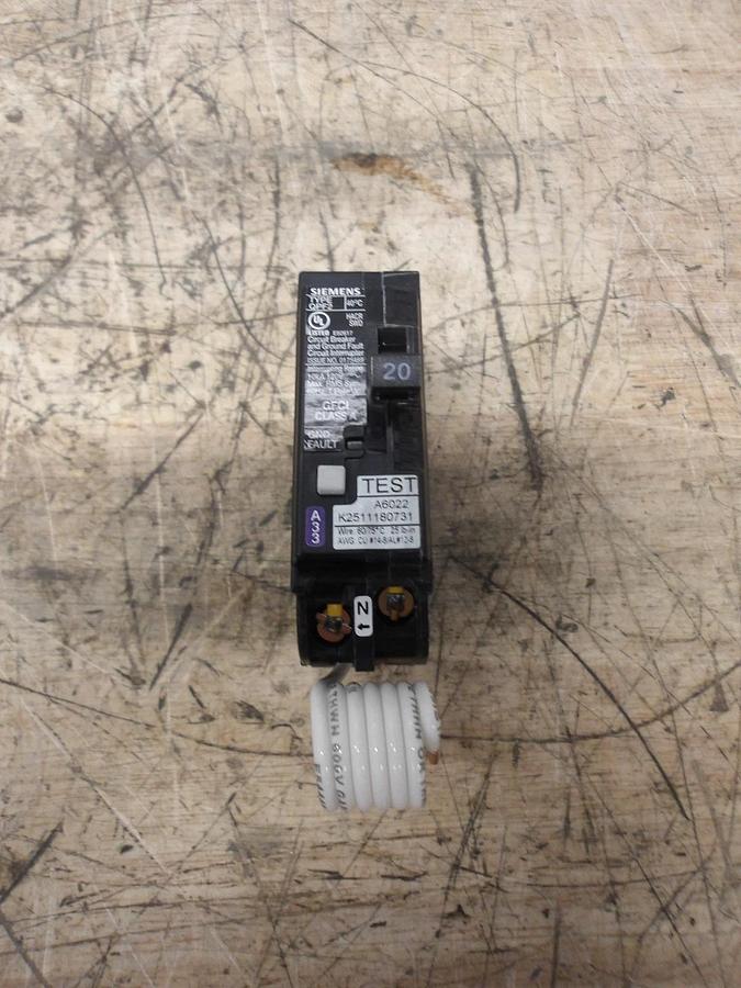 SIEMENS 20 AMP INSTA-WIRE BREAKER 120/240 V (LOT OF 2) #713930G NIB