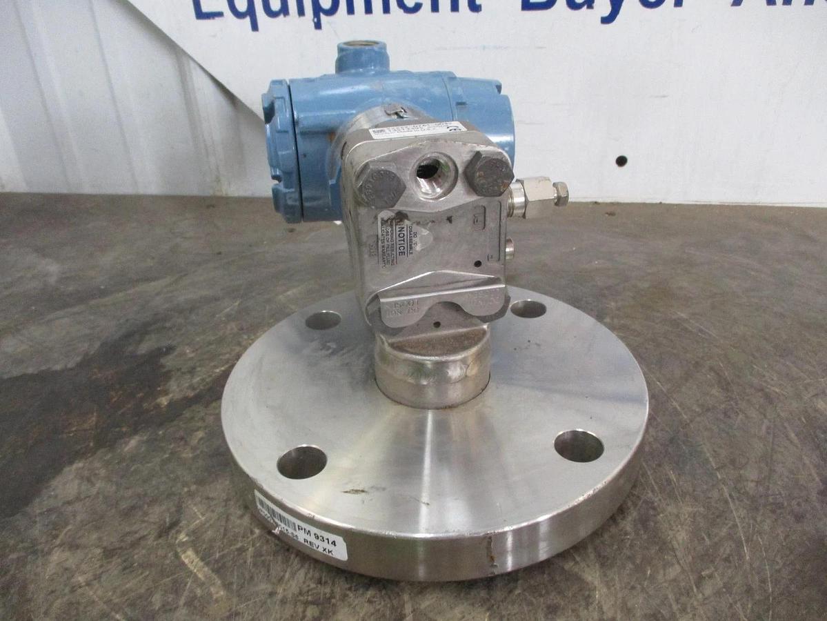 Used ROSEMOUNT 3051 PRESSURE TRANSMITTER W/ FLANGE, #35153J NEW