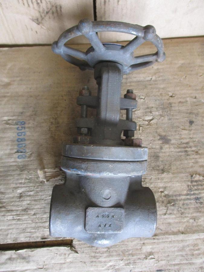 Used BONNEY FORGE 1-1/2" IRON GATE VALVE (SOCKET WELD) #781252J NEW