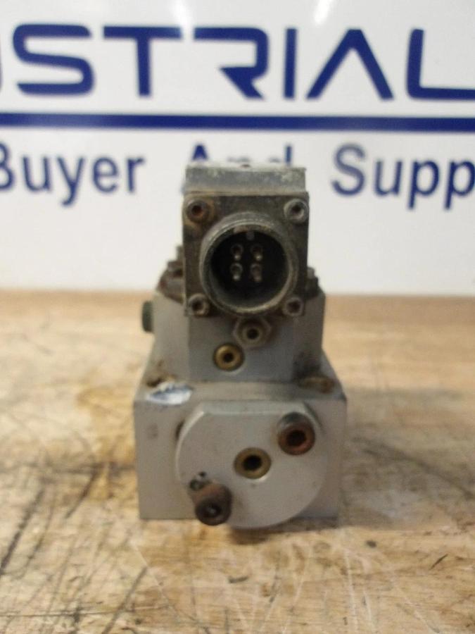 Used REXROTH 4DS1EM2-10/2A315K88 SERVO VALVE, #8141143G USED