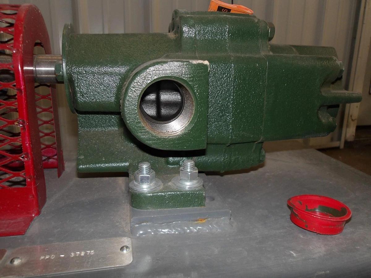 Used ROPER 1-1/2" PUMP W/ 5 HP MOTOR, #111948GJW NEW