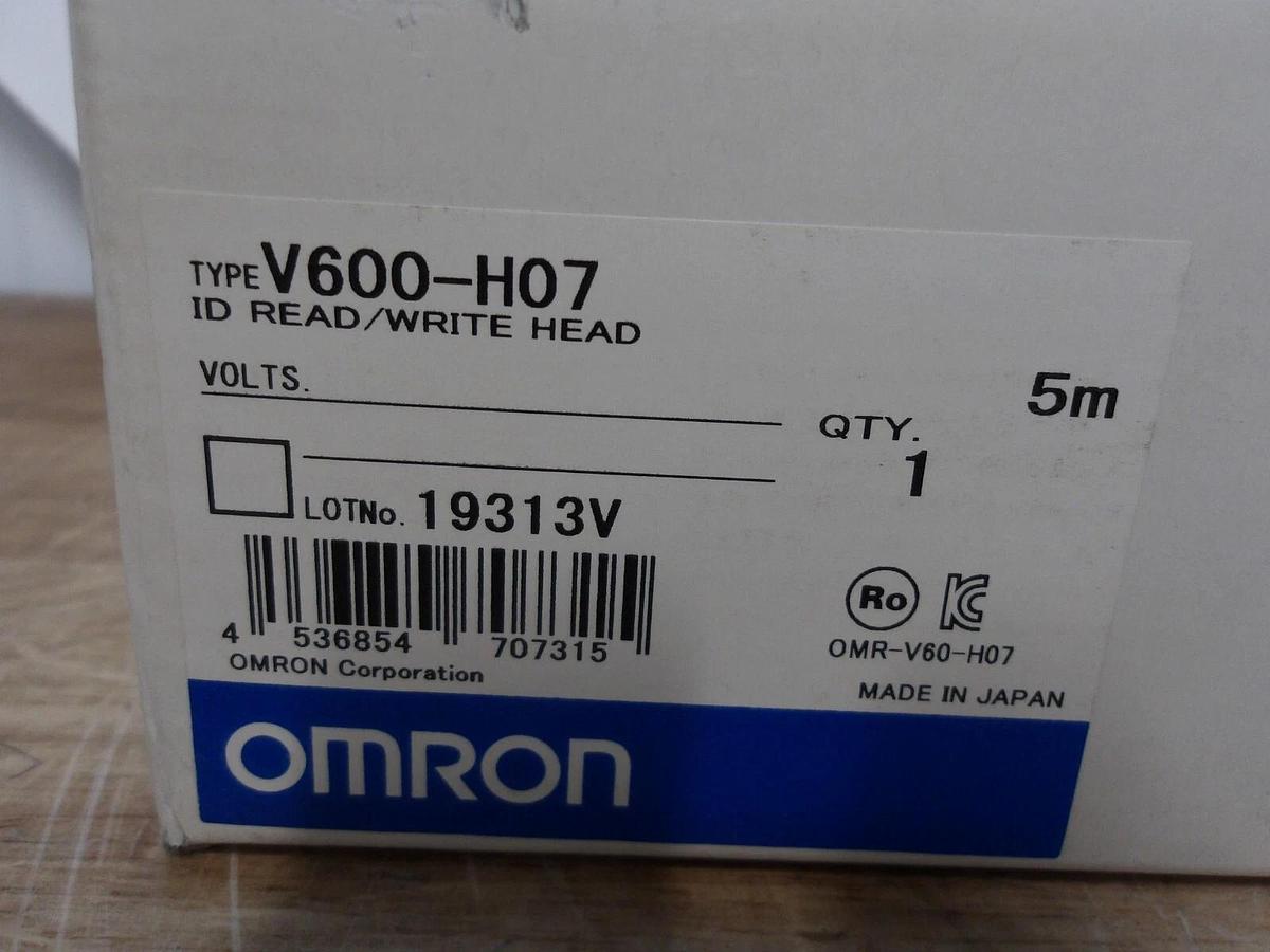OMRON V600-H07 SENSOR HEAD W/ CABLE, #3241022G NIB