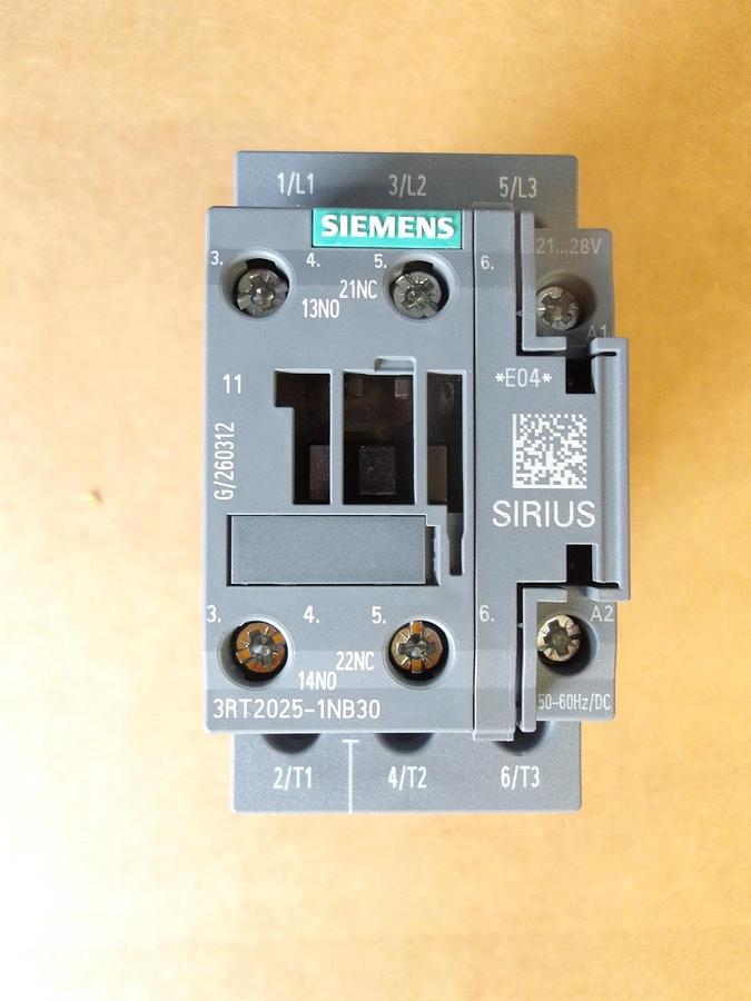 SIEMENS SIRIUS 3RT2025-1NB30 MOTOR CONTROLLER, #113148G NIB