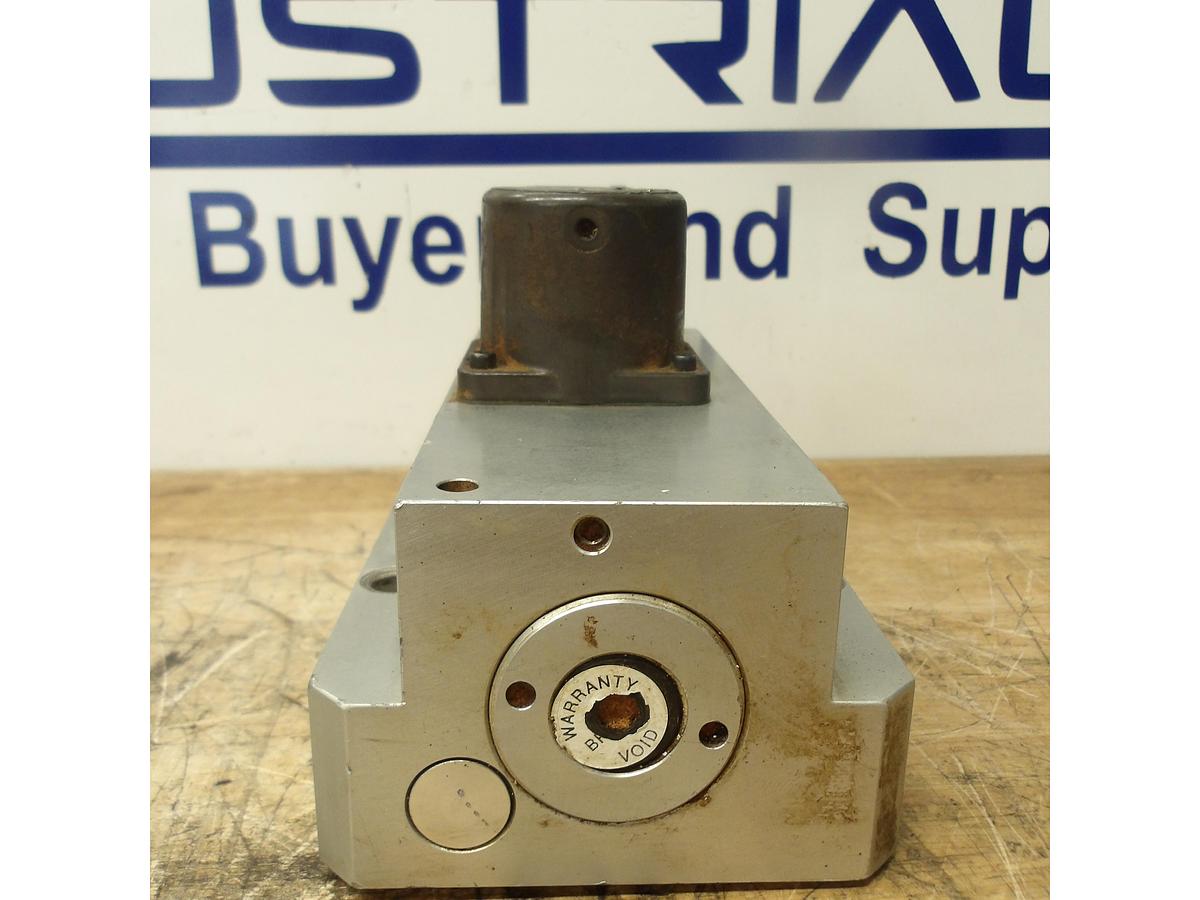 Used ATCHLEY 261-5606 SERVO VALVE, #831 USED