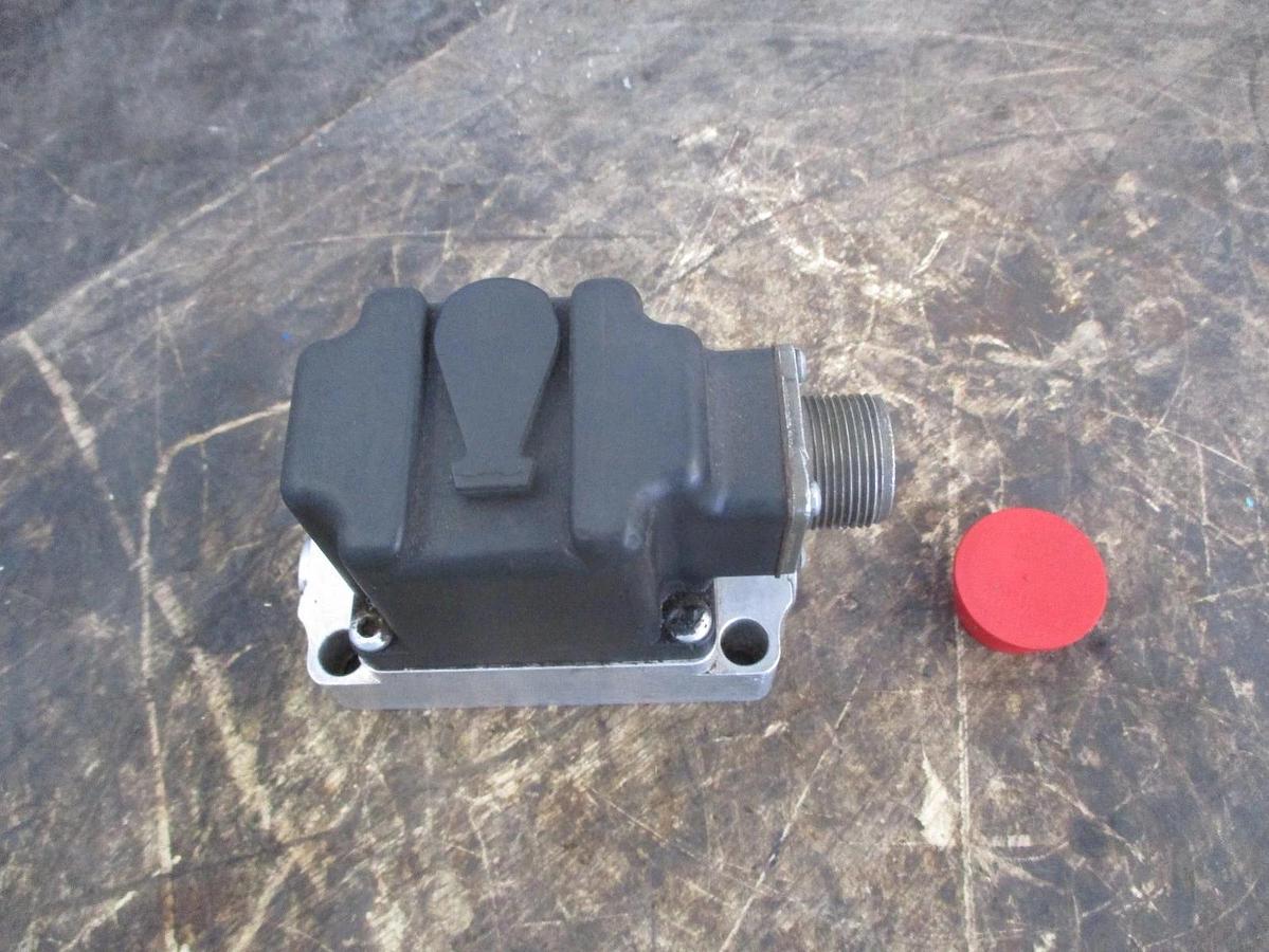 Used SAUER SUNSTRAND MCV116A1201 PRESSURE CONTROL PILOT VALVE, #826322J USED
