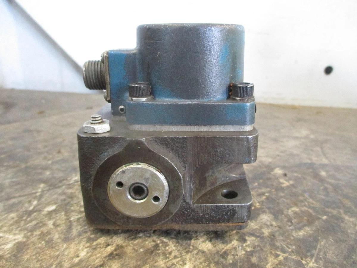 Used BENDIX 58V06-2B ELECTRO-HYDRAULIC SERVO VALVE, #8281024J USED