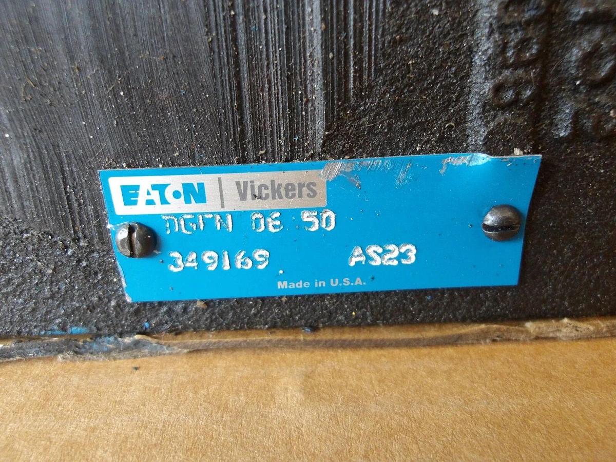Used EATON VICKERS DGFN-06-50 HYDRAULIC BLOCK, #104951G NEW