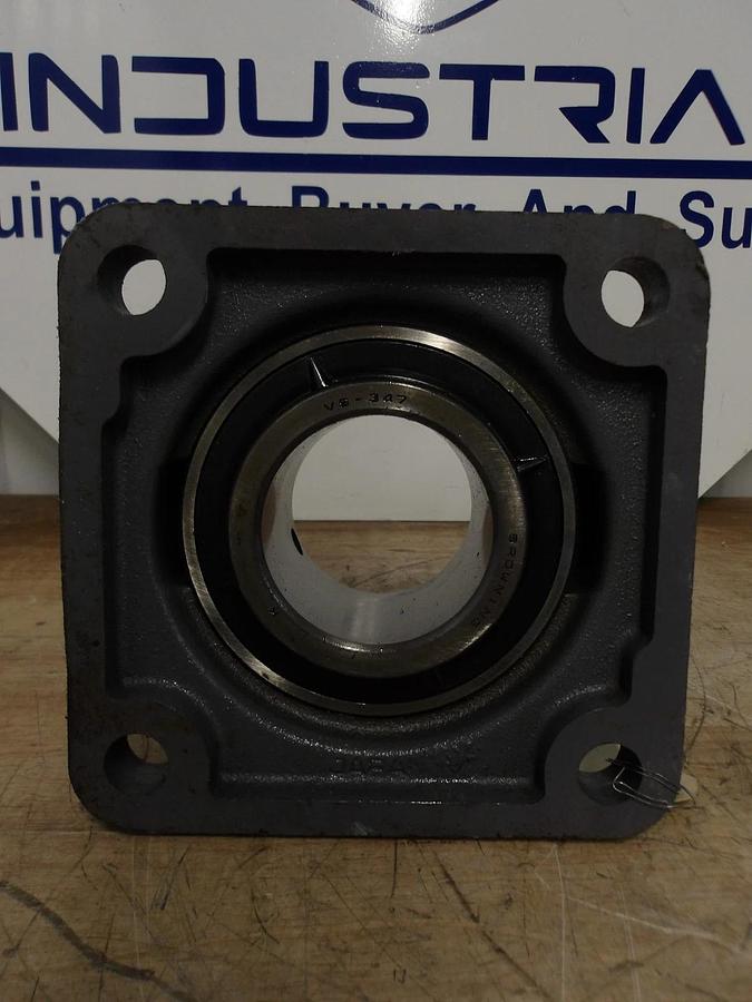 Used BROWNING VF4S-347 BEARING 2-15/16", 4 BOLT FLANGED, #98950G NEW
