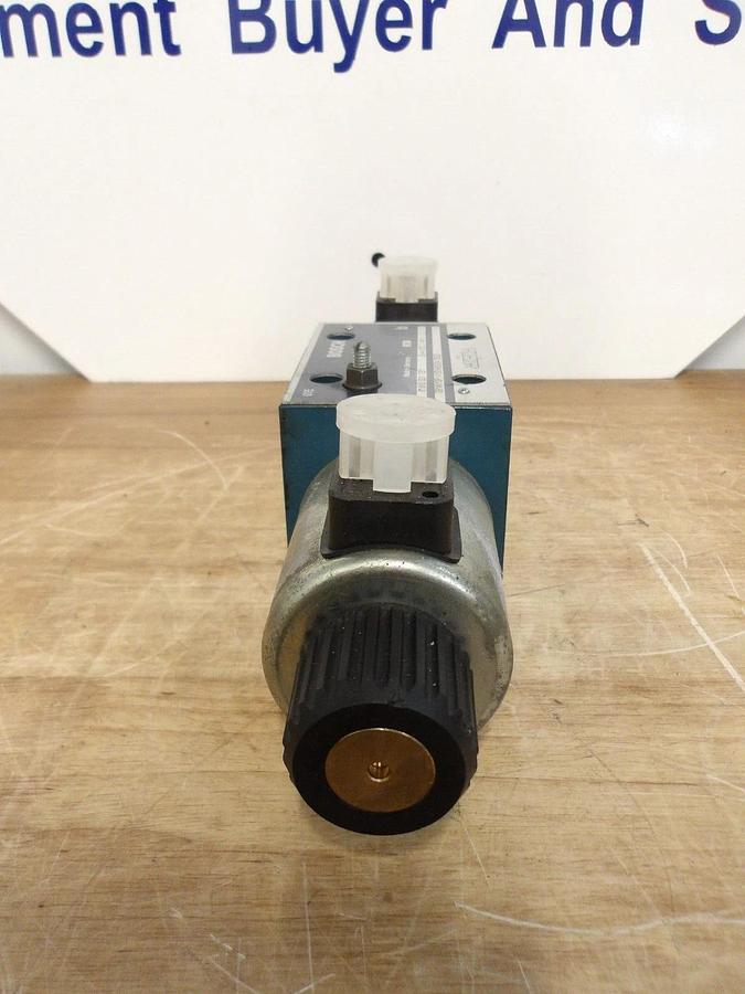 Used BOSCH 081WV10P1V1004W5024/0000 HYDRAULIC SOLENOID VALVE, #361121G NEW