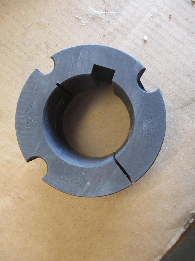 MASTERDRIVER 3020-2.1/2 TAPER LOCK BUSHING, #415846J NIB