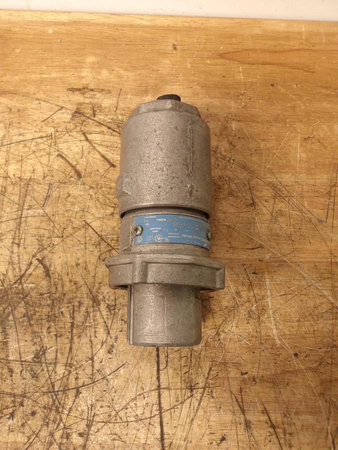Used CROUSE-HINDS 30 AMP RECEPTACLE APJ3465, 250/600 V, #2131014G USED