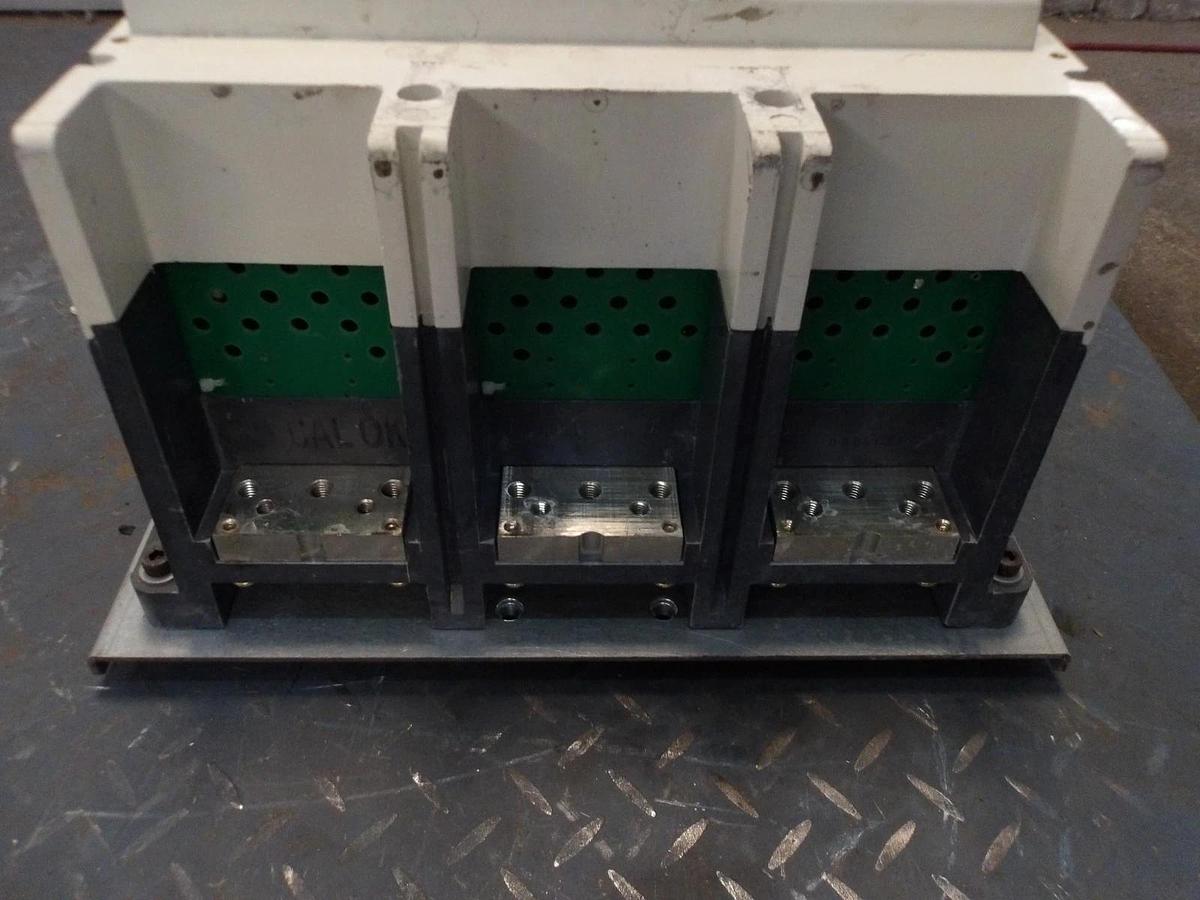Used ALLEN BRADLEY 1600 AMP CIRCUIT BREAKER 140U-R0L3-E20, #611253G USED