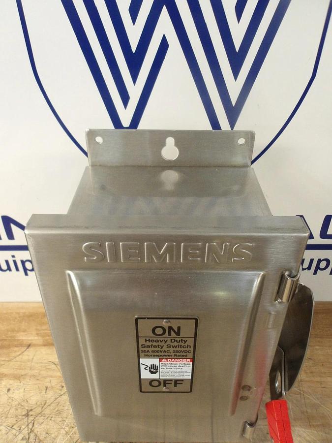 Used SIEMENS 30 AMP S/S SAFETY SWITCH 600/250 V, #716148G NEW