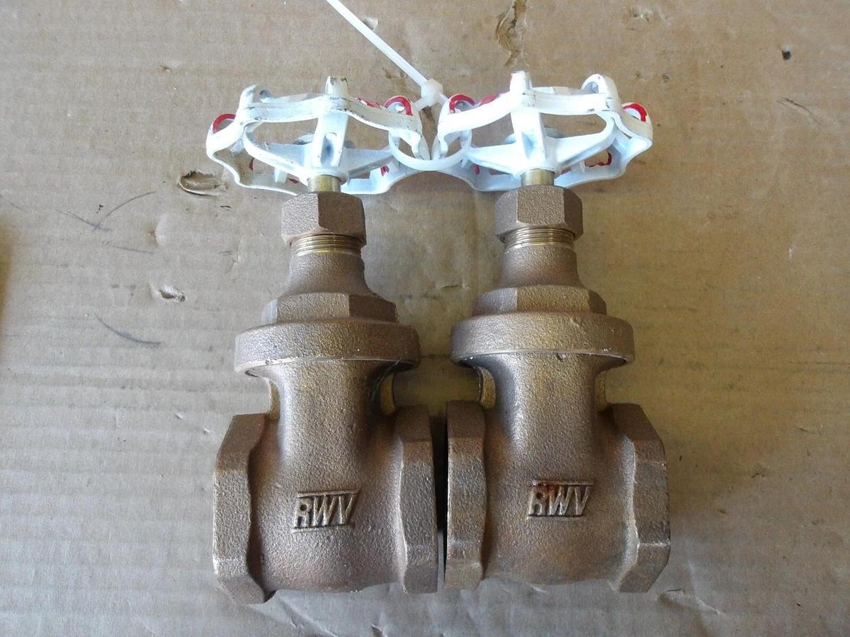 Used RMV 1-1/2" BRASS GATE VALVES (LOT OF 2) #710905G NEW