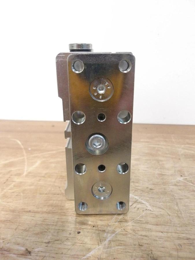 Used REXROTH 0822063004 PNEUMATIC CYLINDER, 2-1/4" STROKE, #371042G NEW