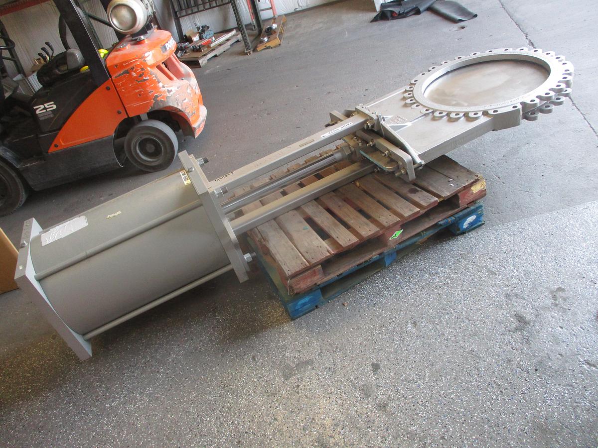 Refurbished FABRI-VALVE 30" PNEUMATIC STAINLESS KNIFE GATE VALVE