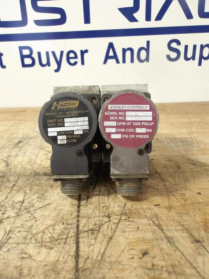 Used ATCHLEY 211A-300 SERVO VALVE (LOT OF 2) #815940G PARTS ONLY