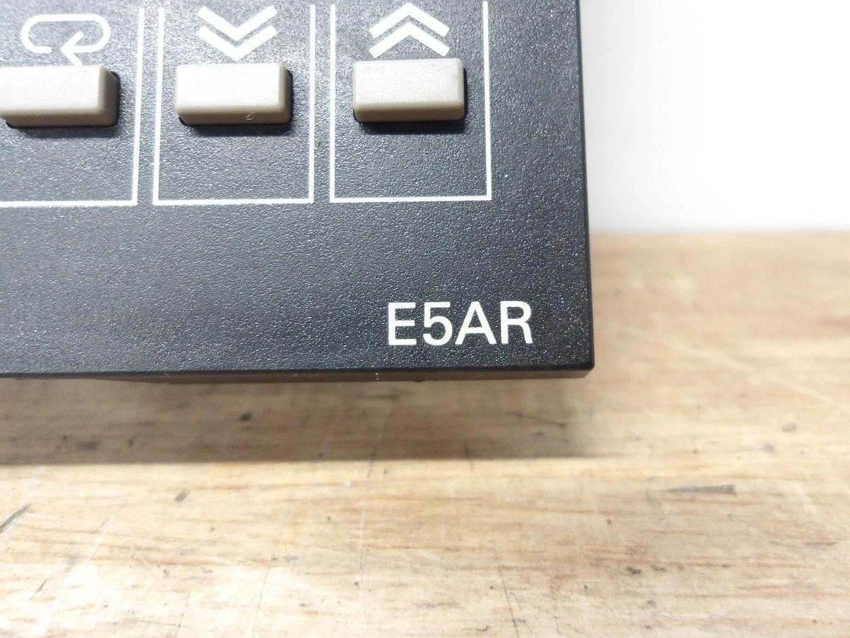 Used OMRON E5AR TEMPERATURE CONTROL PANEL (LOT OF 16) #511025G USED
