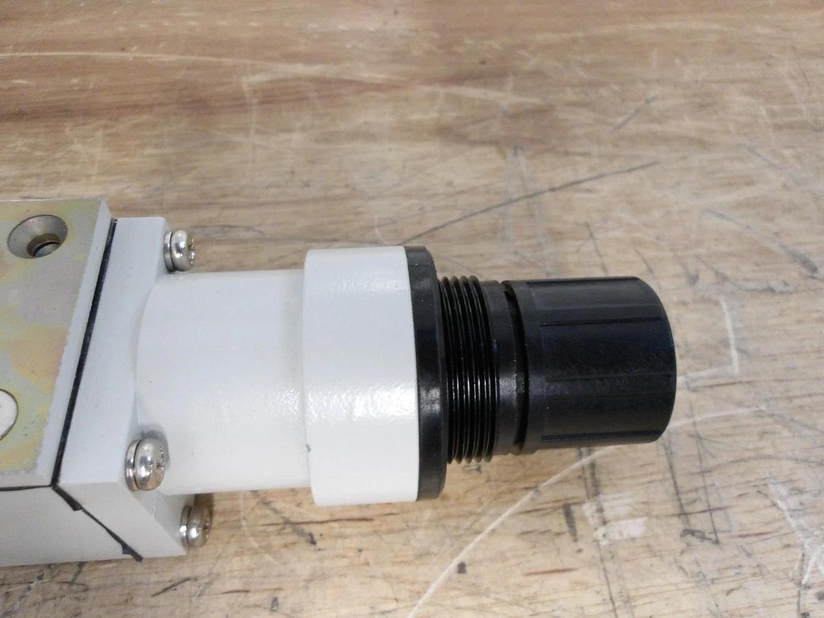 SMC ARB210-00-B-X204 PNEUMATIC VALVE, #78200G NIB