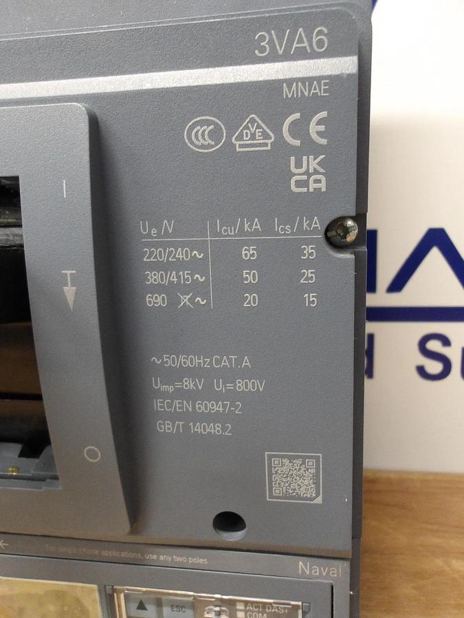 Used SIEMENS 1200 AMP BREAKER 3VA6712-6KP31-0AA0, #1126830G NEW