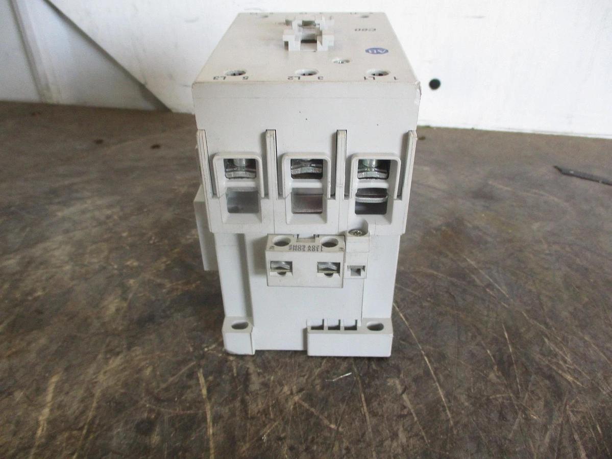 Used ALLEN BRADLEY 100-C60 60 CONTACTOR, #33939J USED