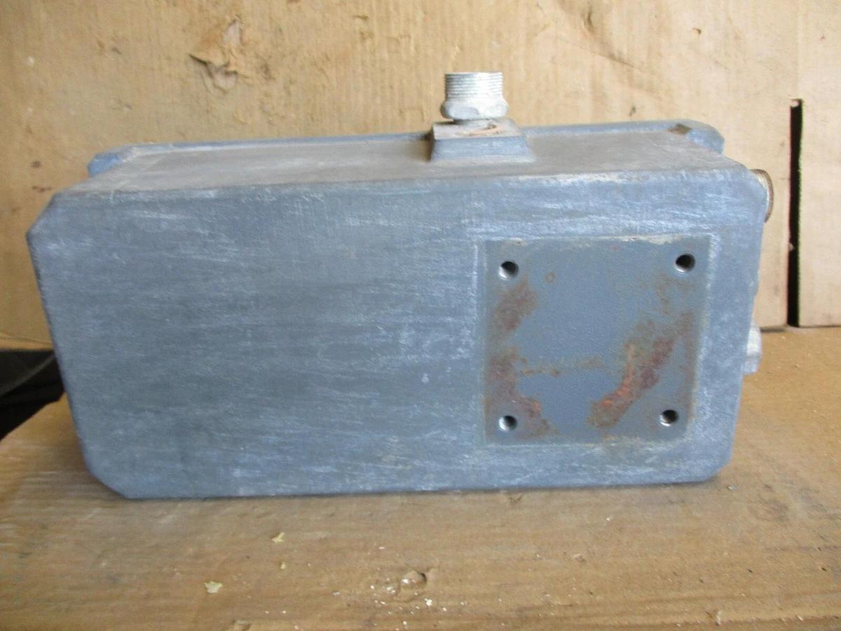 Used FOXBORO IMT20 MAGNETIC FLOW TRANSMITTER, #71125J USED