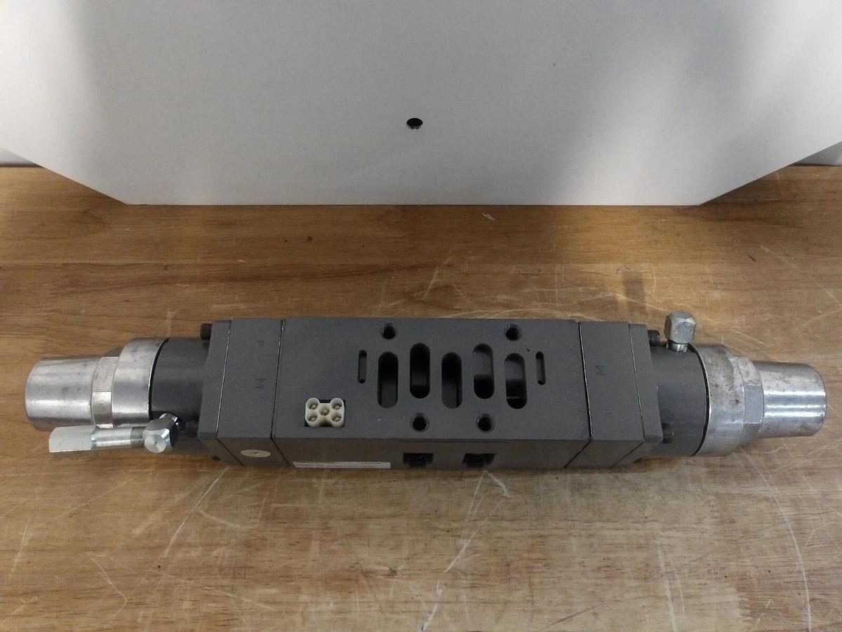 Used NUMATICS 134RQ100JP00000 PNEUMATIC VALVE, #371115G NEW