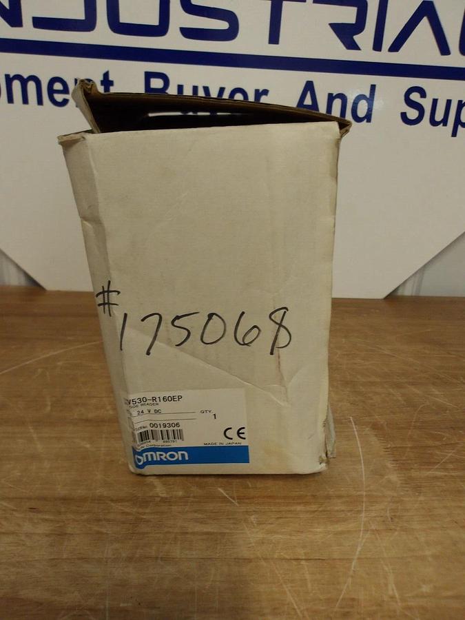 OMRON D2 CODE READER V530-R160EP, 24 V, #218205G NIB