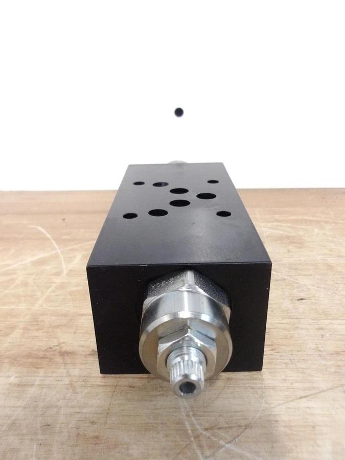 Used CONTINENTAL F05MSV-NDC-AA-B FLOW CONTROL VALVE W/ CHECK, #361140G NEW