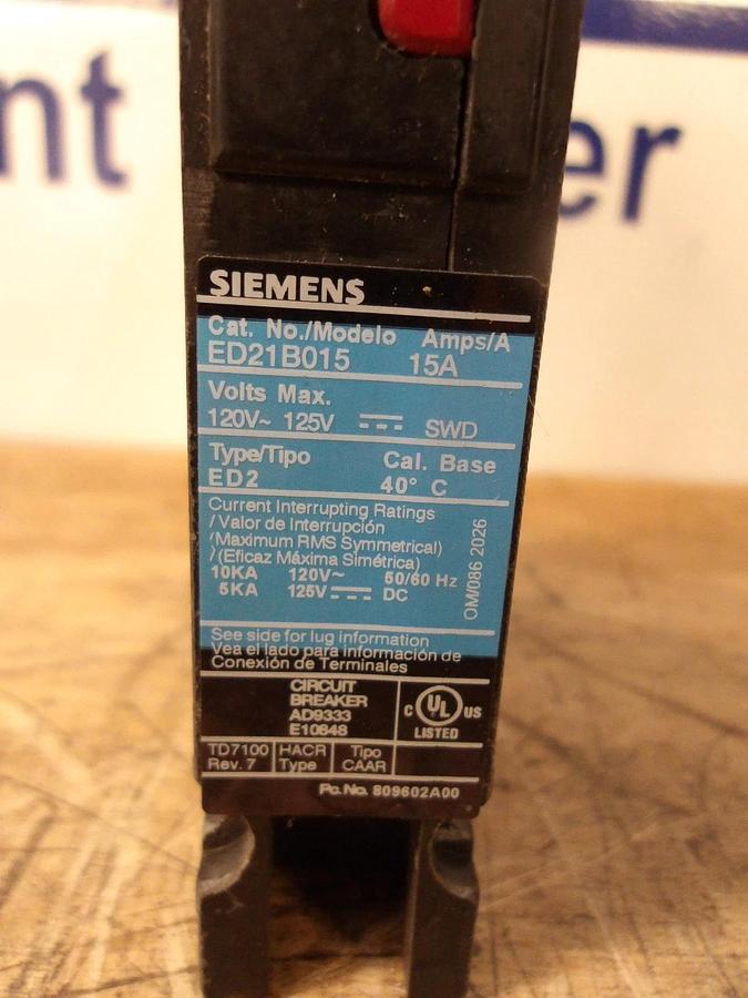 Used SIEMENS 15 AMP BREAKER 125 V (LOT OF 2) #77130G NEW