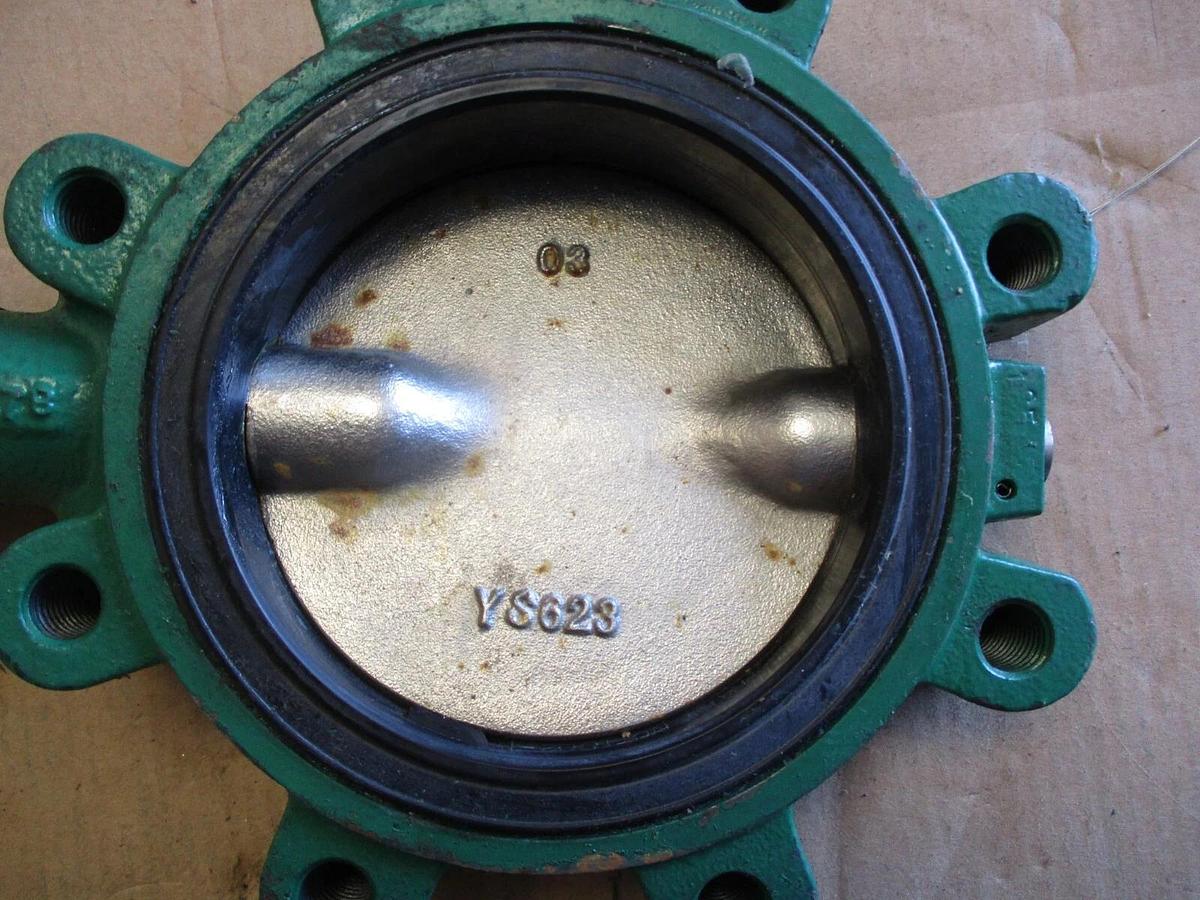 Used CAMERON 6" BUTTERFLY VALVE (NO HANDLE) #4221045J NEW