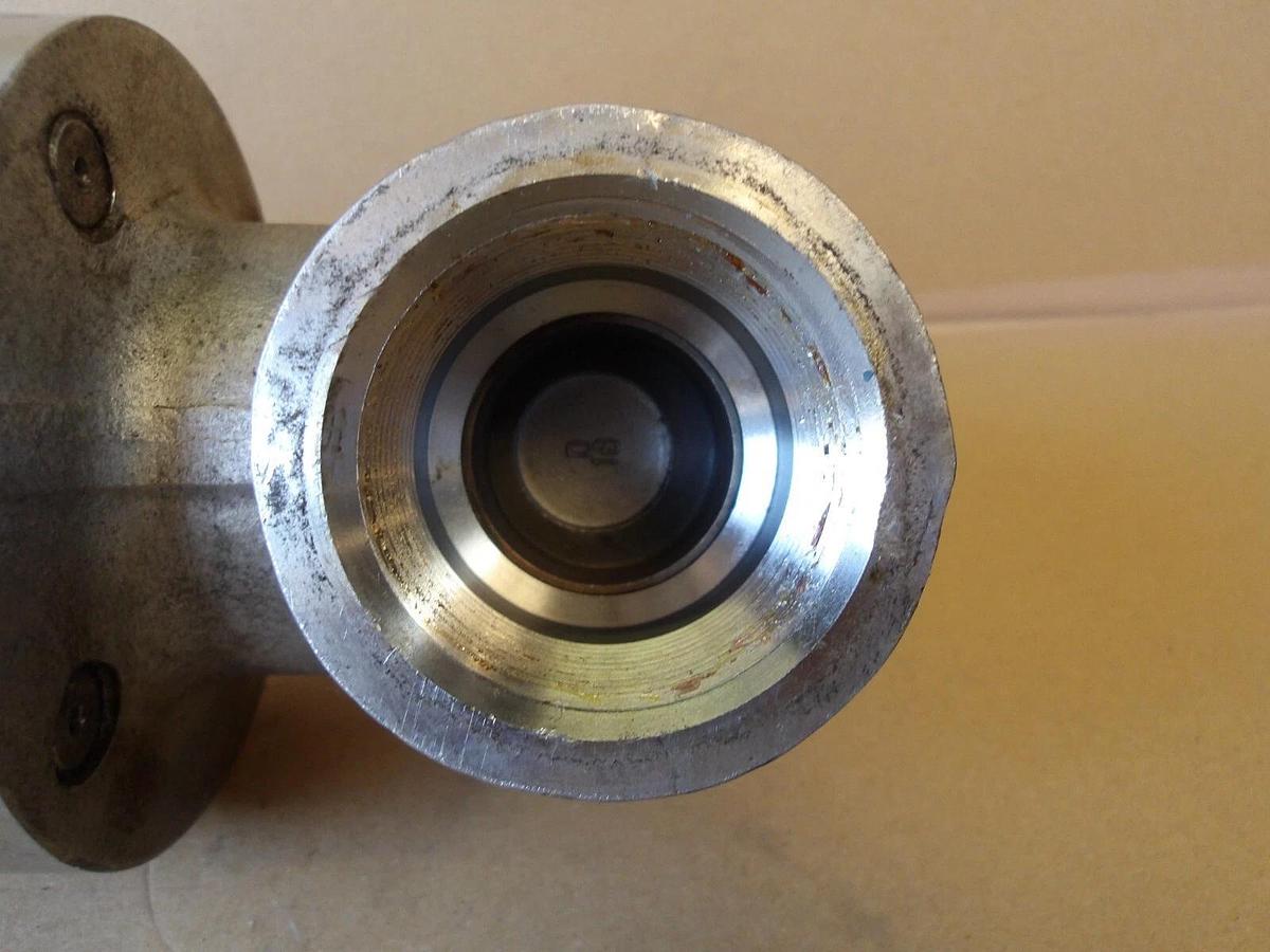 Used VOGT 1-1/2" S/S GATE VALVE, SERIES 12401 (THREADED) #6101008G NEW