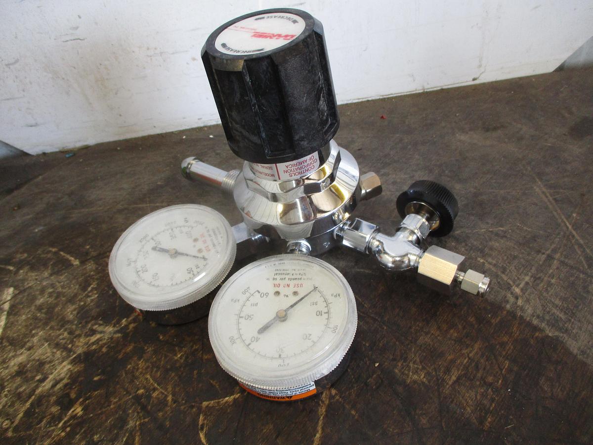 DANIEL 2022651-0XA SINGLE STAGE GAS REGULATOR
