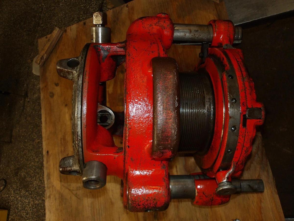 Used RIDGID 2-1/2" - 4" PIPE THREADER (NO TAG) #99133G USED