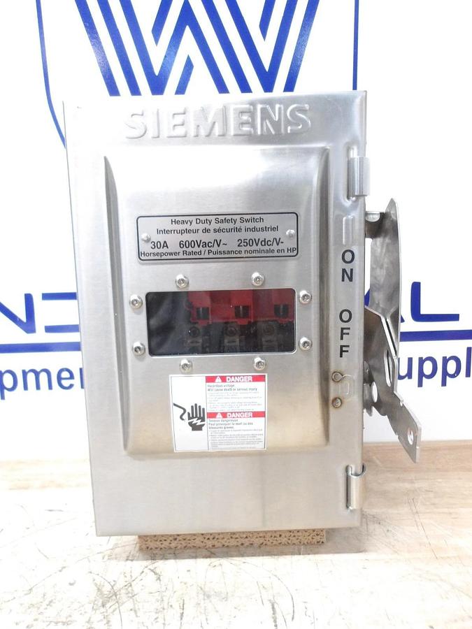 Used SIEMENS 30 AMP S/S SAFETY SWITCH 600/250 V, #715300G NEW
