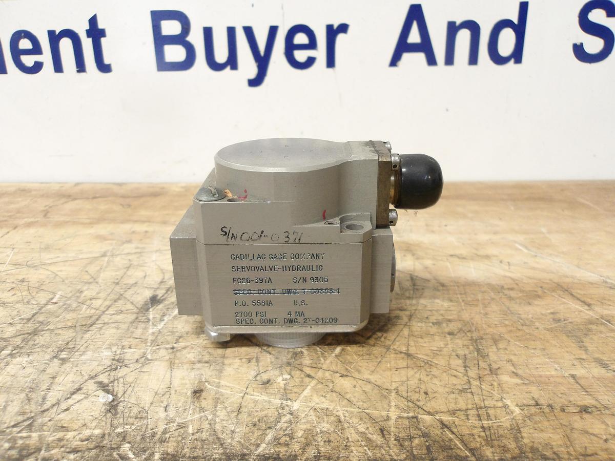 Used CADILLAC GAGE CO. F026-398A SERVO VALVE