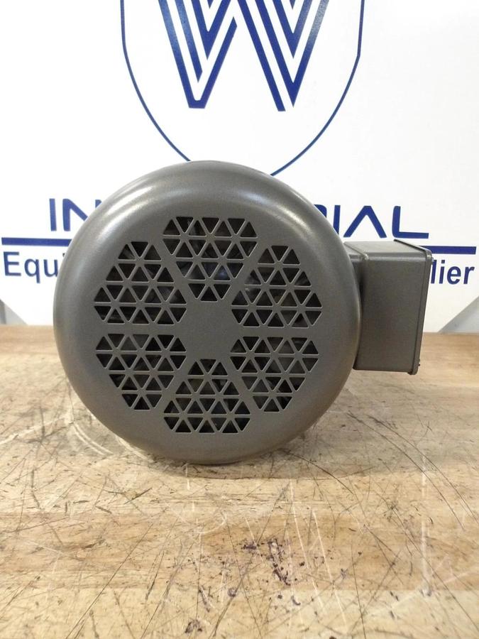 Used BALDOR RELIANCE 3 HP MOTOR, 1750 RPM, 182T FR, 208-230/460 V, #691012G NEW