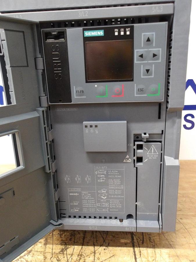 Used SIEMENS SIRIUS 3RW55 SOFT START, 10-30 HP, #1126150G NEW