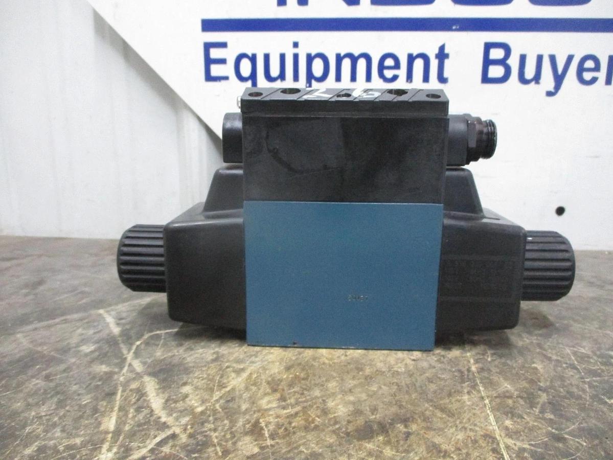 Used BOSCH 081WV10P1V1001KE115/60 DIRECTIONAL VALVE, #8261014J USED