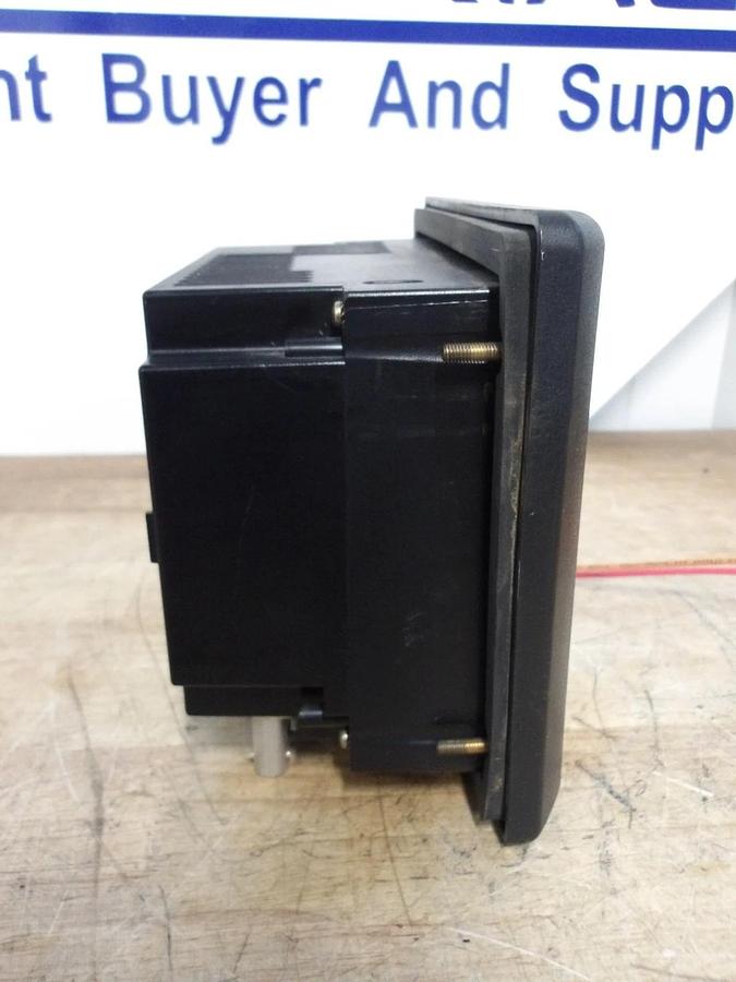 Used ALLEN BRADLEY PANELVIEW 600 TOUCH SCREEN 2711-T6C15L1, #64235G USED