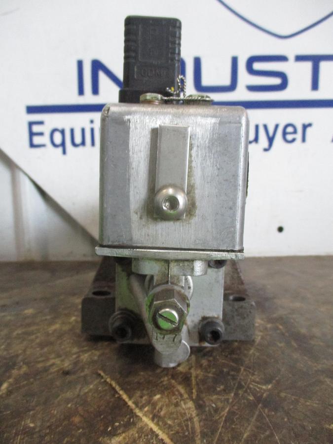 Used HUNKAR HYDRO II 86266 HYDRAULIC SERVO VALVE