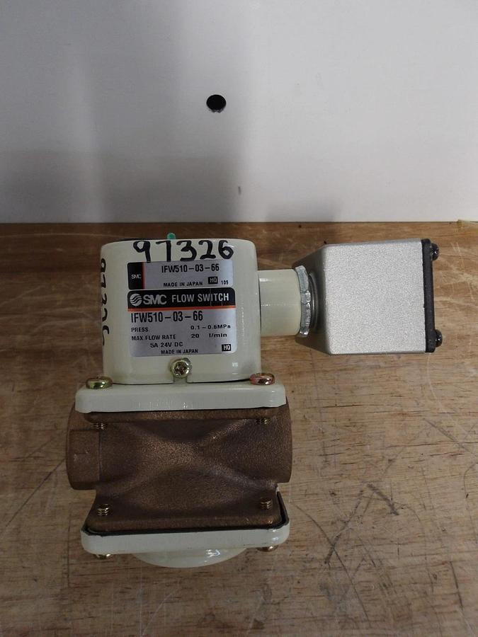 Used SMC 1FW510-03-66 FLOW SWITCH 1/2", #429227G NEW