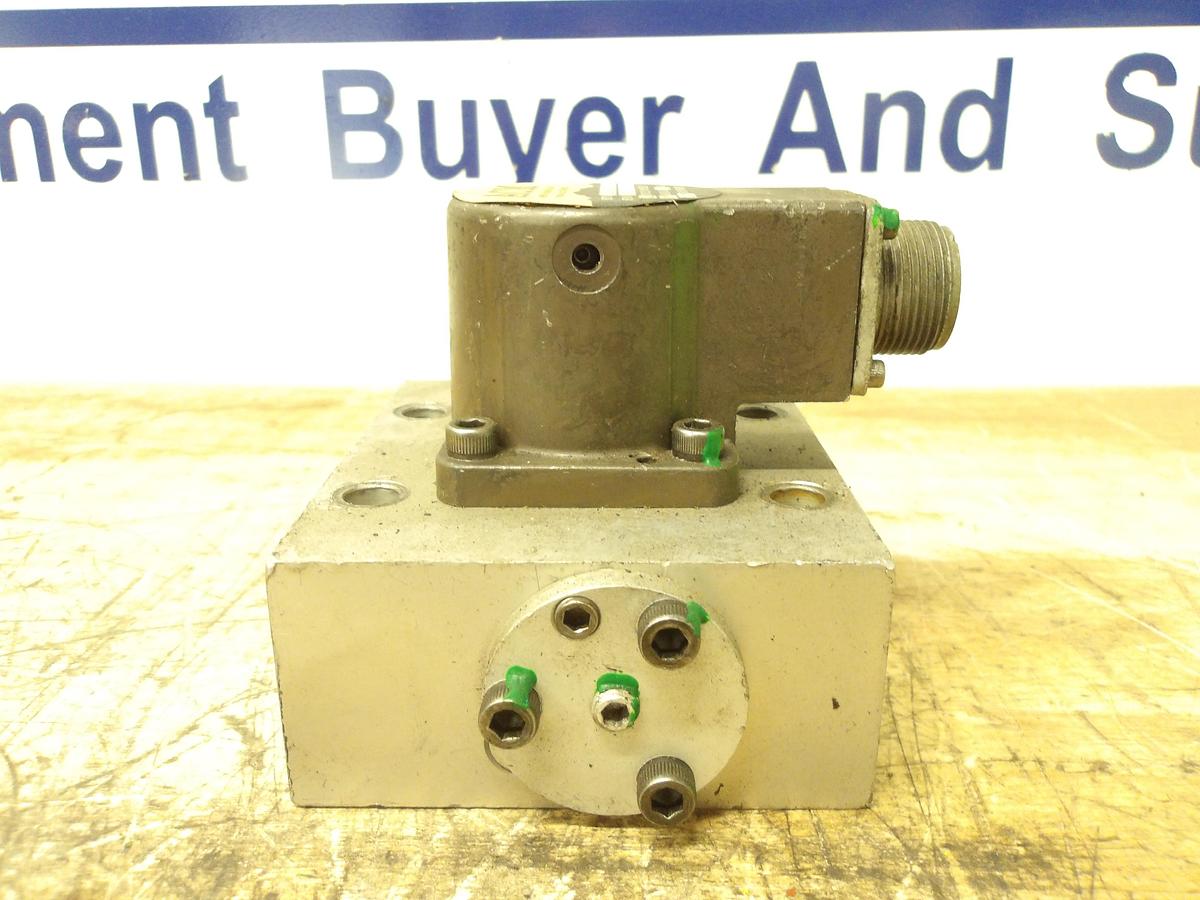 Used ACM 215A-742 SERVO VALVE