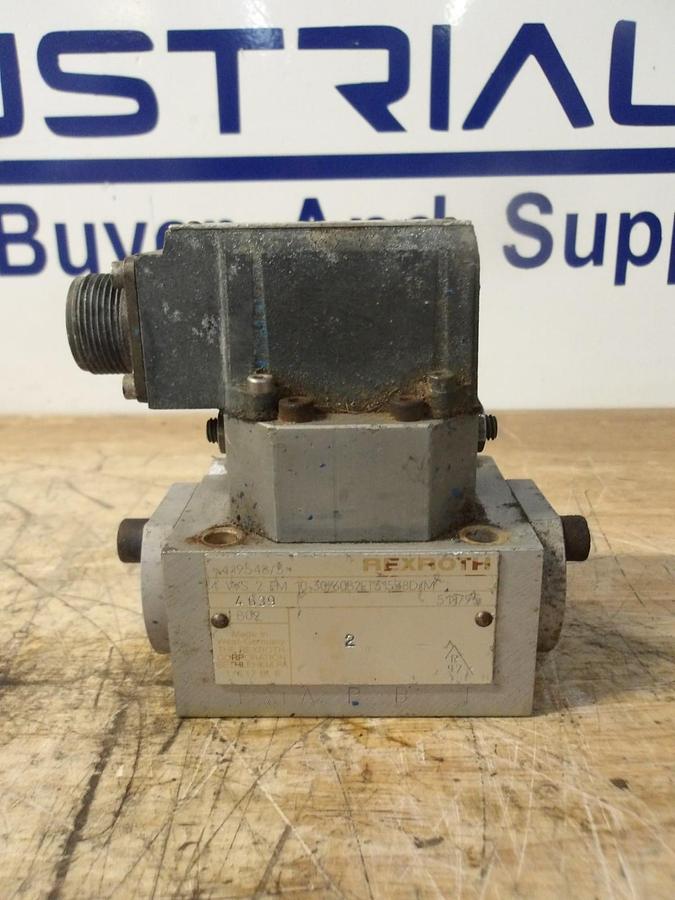 Used REXROTH 4DS1EM2-10/2A315K88 SERVO VALVE, #8141143G USED