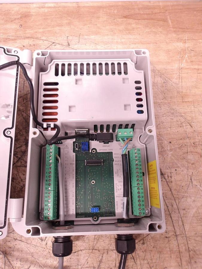 Used SIEMENS LR150 RADAR LEVEL TRANSMITTER & CONTROLLER, #71922G USED