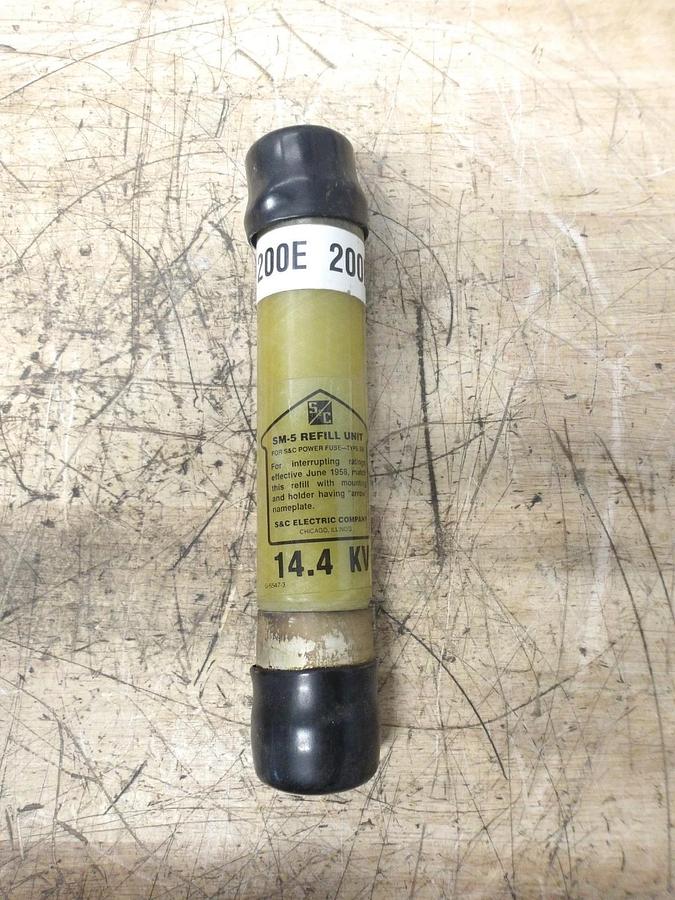 Used S&C ELECTRIC SM-5 FUSE REFILL UNIT 132250R4, 150E AMP, #39956G NIB