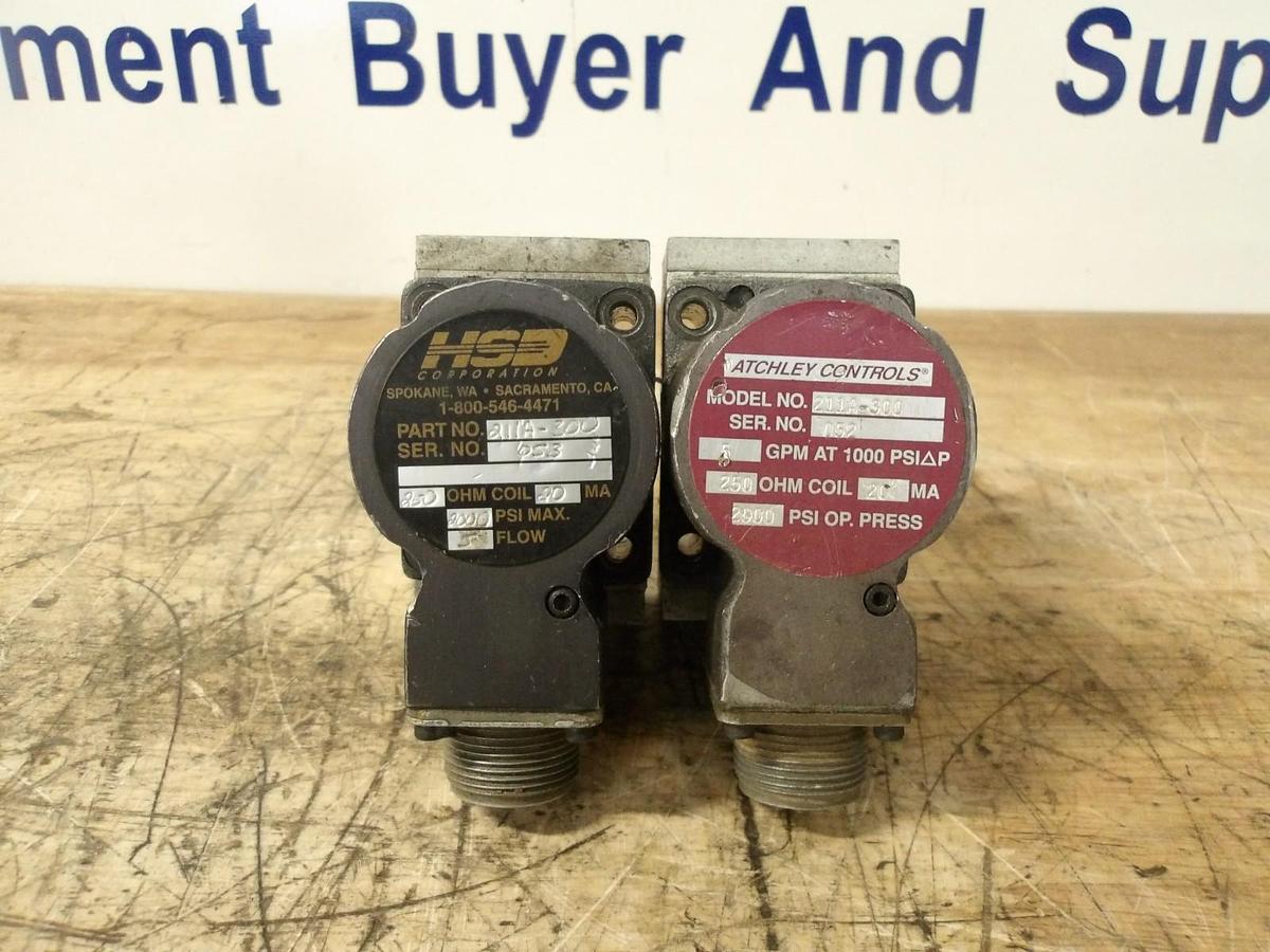 Used ATCHLEY 211A-300 SERVO VALVE (LOT OF 2) #815940G PARTS ONLY