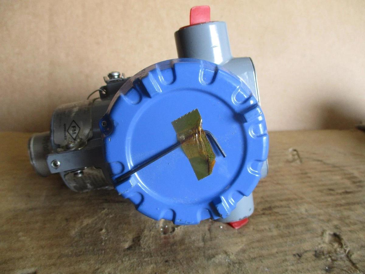 Used HONEYWELL ST 700 PRESSURE TRANSMITTER, #717255J NEW