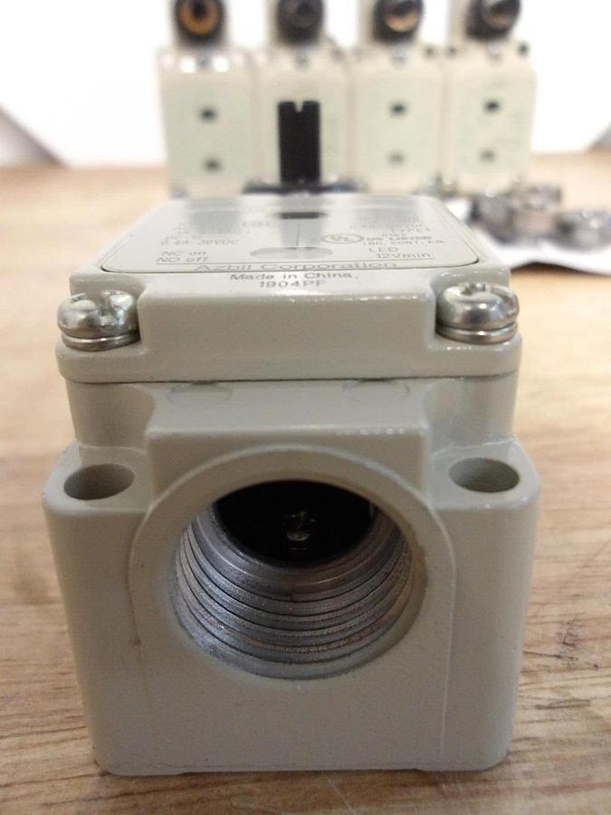 Used OZBIL 1LS-J730EC LIMIT SWITCH (LOT OF 5) #320154G NEW