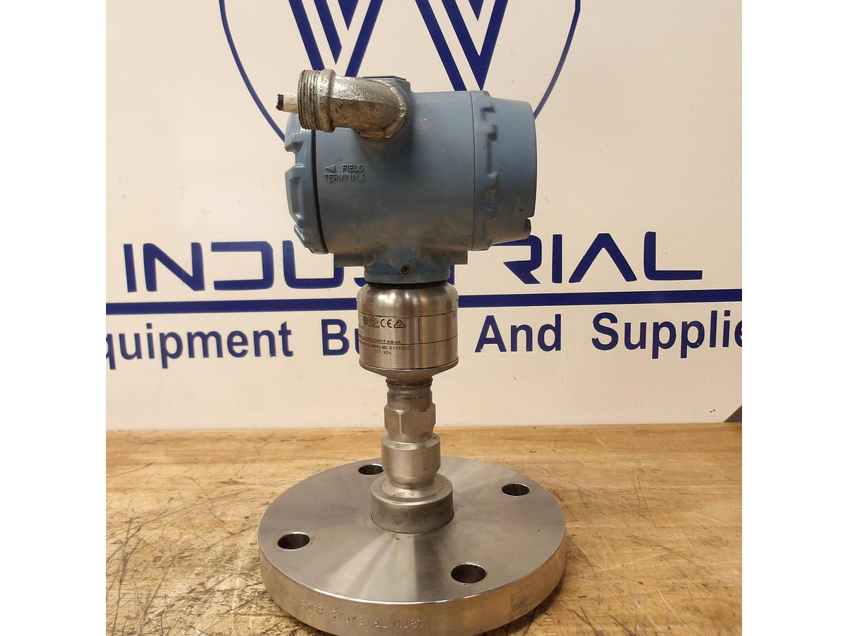Used ROSEMOUNT 3" PRESSURE TRANSMITTER 3051